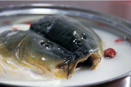 天麻红枣鱼头汤